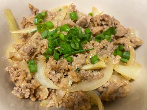 安い豚肉で♪ご飯がすすむ生姜焼き丼